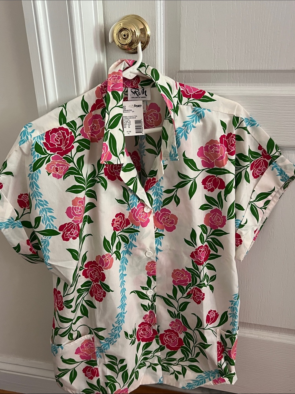 NWT Womens Hawaian Shirt: Size XL